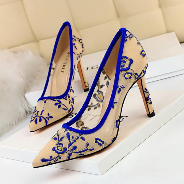 dress shoes 2021 women 9cm extreme high heels pointed toe blue yellow pumps valentine embroider lace mesh scarpins wedding party, Black
dress shoes 2021 women 9cm extreme high heels pointed toe blue yellow pumps valentine embroider lace mesh scarpins wedding party, Black