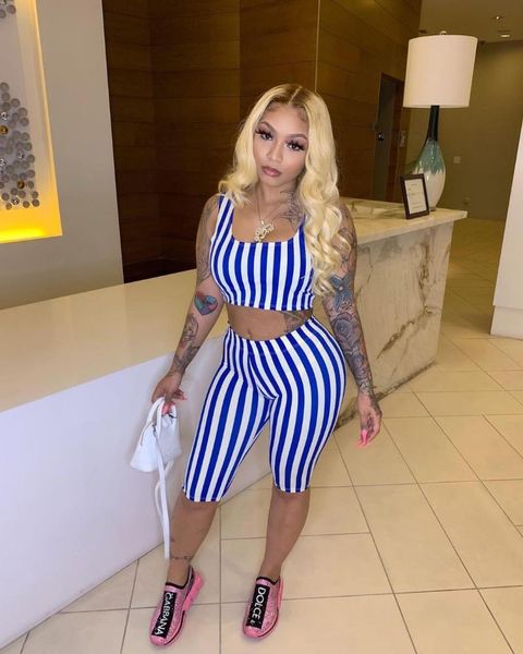 women's tracksuits 2021 summer european and american fashion color suspenders casual commuter stripe short two-piece set, Gray
women's tracksuits 2021 summer european and american fashion color suspenders casual commuter stripe short two-piece set, Gray