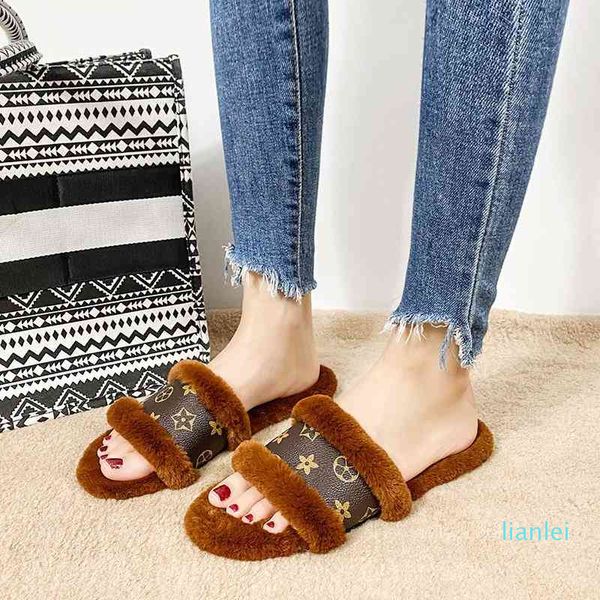 wear woolen slippers outside women's 2020 new large , one-line , home warm cotton, Black
wear woolen slippers outside women's 2020 new large , one-line , home warm cotton, Black