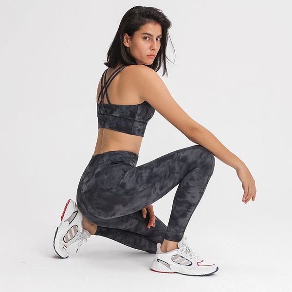comfy wide hem sports bra for women gym sport bh back cross strappy fitness bra wirepadded medium port yoga bra top, White;red
comfy wide hem sports bra for women gym sport bh back cross strappy fitness bra wirepadded medium port yoga bra top, White;red