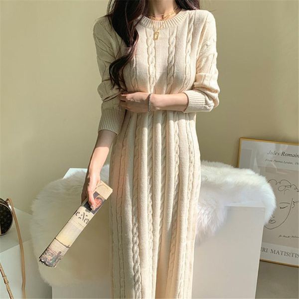 casual dresses o neck loose knitted dress autumn fashion long sleeve korean basic winter sweater vestidos chic female clothing 2021, Black;gray
casual dresses o neck loose knitted dress autumn fashion long sleeve korean basic winter sweater vestidos chic female clothing 2021, Black;gray