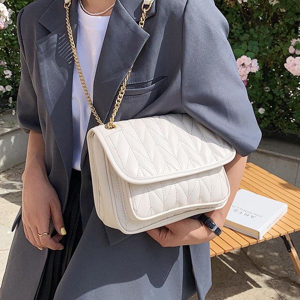 shoulder bags niche design bag women 2021 high-grade chain crossbody underarm dual-use square width: 24cm
shoulder bags niche design bag women 2021 high-grade chain crossbody underarm dual-use square width: 24cm