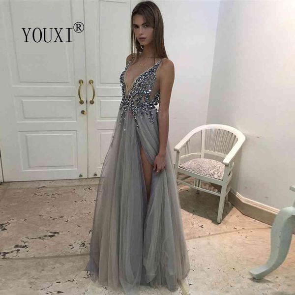 beading prom dresses long 2021 v neck light gray high split tulle sweep train sleeveless evening gown a-line backless vestido de, Black;gray
beading prom dresses long 2021 v neck light gray high split tulle sweep train sleeveless evening gown a-line backless vestido de, Black;gray