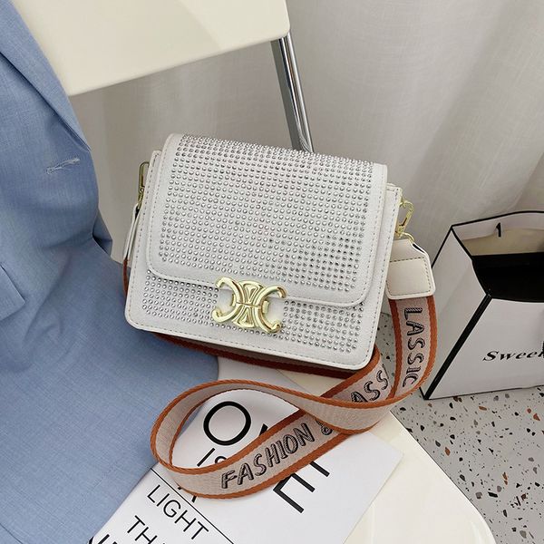 design bags ins texture bag women new fashion summer chain diamond single shoulder messenger bag
design bags ins texture bag women new fashion summer chain diamond single shoulder messenger bag