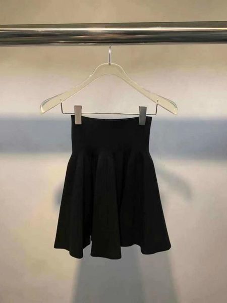 skirts fashion classic trendy brand luxry design spring summer high waist women's knitting wool bottom pleated skirt a2, Black
skirts fashion classic trendy brand luxry design spring summer high waist women's knitting wool bottom pleated skirt a2, Black