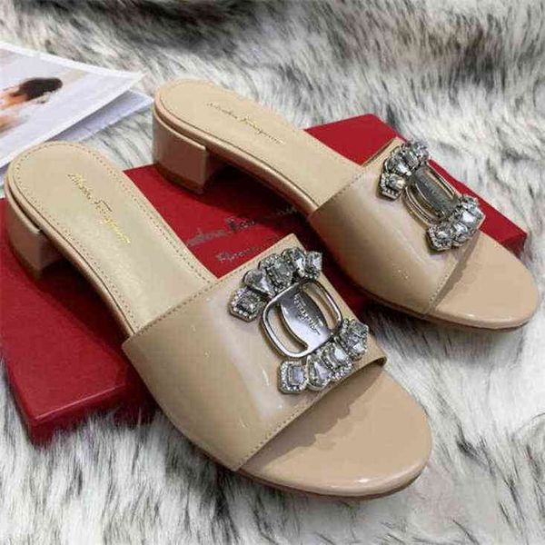 luxury italy designer brand slippers super great quality with full package for women gift present lady birthday wedding sandals shoes heels, Black
luxury italy designer brand slippers super great quality with full package for women gift present lady birthday wedding sandals shoes heels, Black
