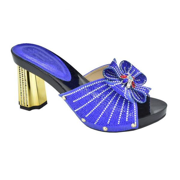 latest nigerian women wedding shoes decorated with rhinestone shoes for wedding women african dress luxery, Black
latest nigerian women wedding shoes decorated with rhinestone shoes for wedding women african dress luxery, Black