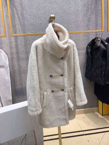 jacket 2021 luxury design oversized plush alpaca wool silk blend premium quality bear coat, Black;brown
jacket 2021 luxury design oversized plush alpaca wool silk blend premium quality bear coat, Black;brown