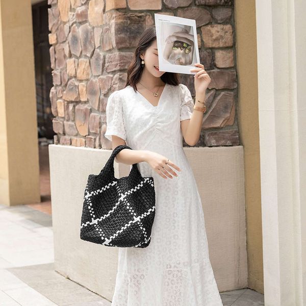 woven shoulder bag women's fashion ins hand large capacity hand woven
