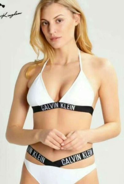 bikini open back bandage black and white solid low waist three point split swimsuit, White;black
bikini open back bandage black and white solid low waist three point split swimsuit, White;black