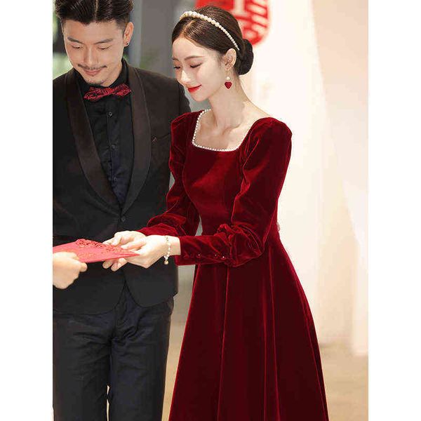 luxury street style dresses toast bride 2021 autumn winter red wedding back door female engagement long sleeve veet, Black;pink
luxury street style dresses toast bride 2021 autumn winter red wedding back door female engagement long sleeve veet, Black;pink