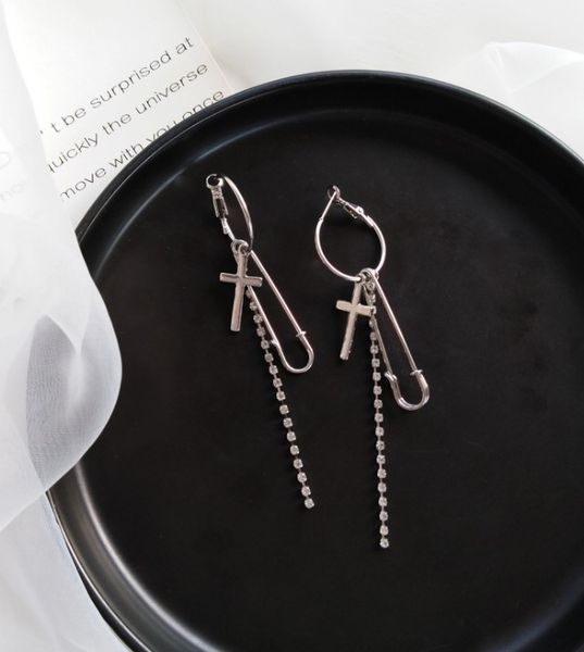 925 silver needle personality european and american fashion chandelier clip cross long diamond tassel earrings
925 silver needle personality european and american fashion chandelier clip cross long diamond tassel earrings