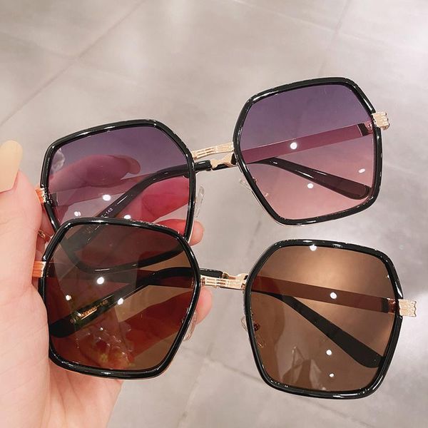sunglasses 2021 fashion classic metal square women brand designer vintage colorful driving sun glassese men, White;black
sunglasses 2021 fashion classic metal square women brand designer vintage colorful driving sun glassese men, White;black