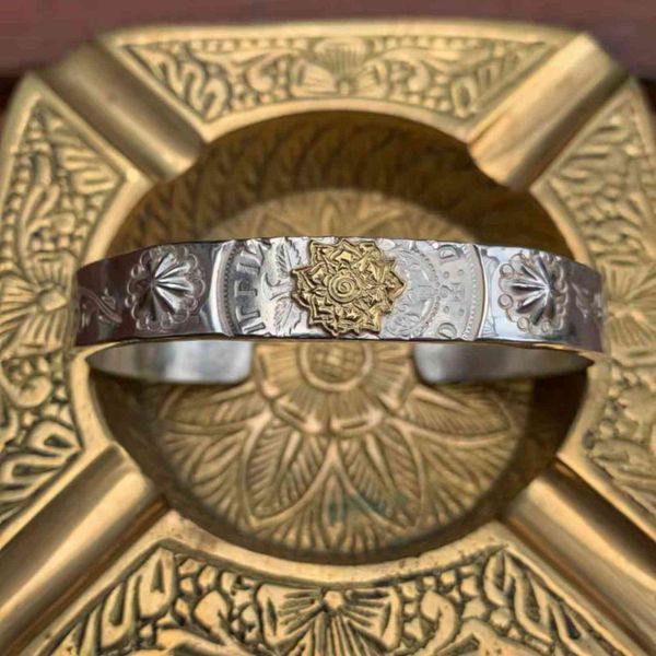 chinese style products japanese coin north works male non takahashi goros rose flower gold tangcao bracelet
chinese style products japanese coin north works male non takahashi goros rose flower gold tangcao bracelet