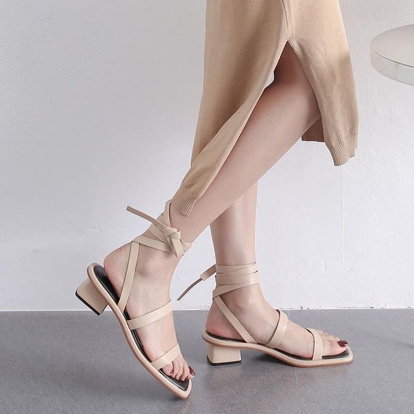 black beige beach chunky heels shoes woman genuine leather narrow band cross strap gladiator sandals women summer 2021
black beige beach chunky heels shoes woman genuine leather narrow band cross strap gladiator sandals women summer 2021
