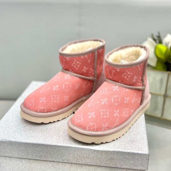 fashion winter brand women's shoes designer comfortable thick luxury high-outdoor snow boots, Red;white
fashion winter brand women's shoes designer comfortable thick luxury high-outdoor snow boots, Red;white