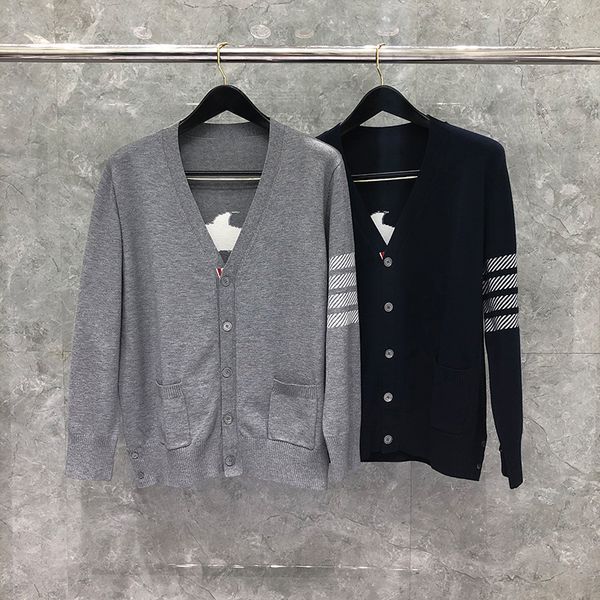 sweater dongguan daizhiying tb dolphin wool knitted coat loose couple cardigan male, White;black
sweater dongguan daizhiying tb dolphin wool knitted coat loose couple cardigan male, White;black