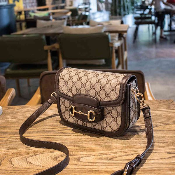 2022 new factory wholesale genuine leather women's bag ins high sense one shoulder messenger saddle bag
2022 new factory wholesale genuine leather women's bag ins high sense one shoulder messenger saddle bag