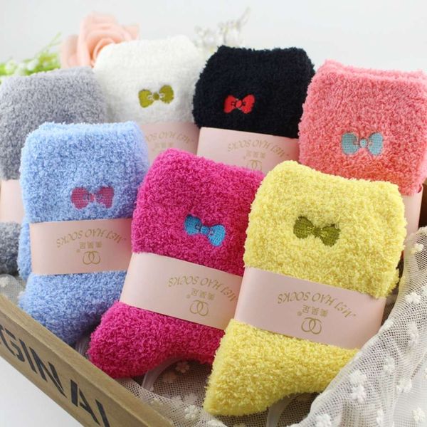fuzzy socks beautiful warm embroidery bow design for ladies winter lovely women towel, Black;white
fuzzy socks beautiful warm embroidery bow design for ladies winter lovely women towel, Black;white