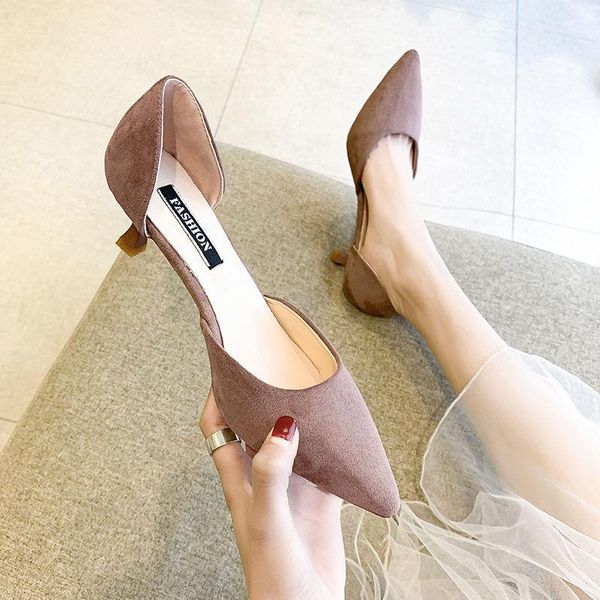 dress shoes women's low heel 5cm high heels pointed suede all-match temperament student girl elegant work single women, Black
dress shoes women's low heel 5cm high heels pointed suede all-match temperament student girl elegant work single women, Black