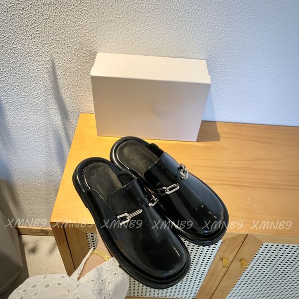2021 latest leather ladies slippers casual fashion versatile designers high-quality outdoor sandals simple scuffs shoes size35-39, Black
2021 latest leather ladies slippers casual fashion versatile designers high-quality outdoor sandals simple scuffs shoes size35-39, Black