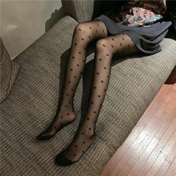 fashion woman transparent tights patterned fishnet mesh hollow out summer nylon female hosiery vintage collant socks, Black;white
fashion woman transparent tights patterned fishnet mesh hollow out summer nylon female hosiery vintage collant socks, Black;white