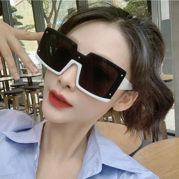 oversized shades woman sunglasses rivet conjoined fashion square big frame sun glasses vintage oculos feminino, White;black
oversized shades woman sunglasses rivet conjoined fashion square big frame sun glasses vintage oculos feminino, White;black