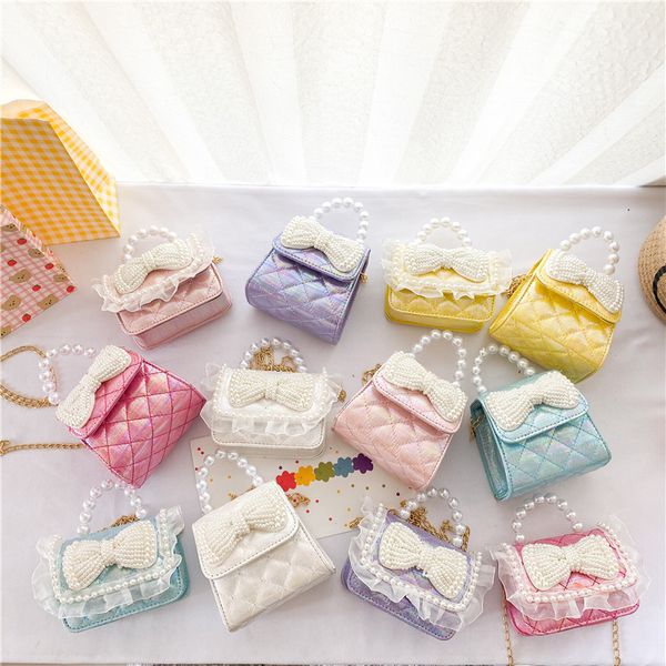 2021 girls lace bowknot handbags fashion sweet kids pearl small square bag children bows accessory chain one shoulder bags f319, Black
2021 girls lace bowknot handbags fashion sweet kids pearl small square bag children bows accessory chain one shoulder bags f319, Black