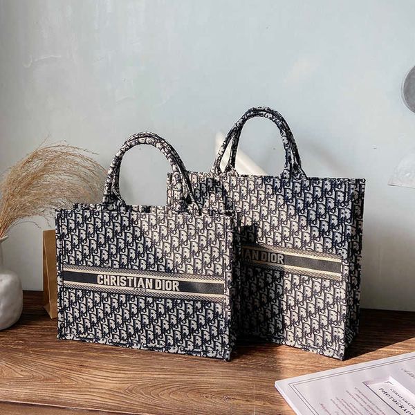 2021 version high 2021 quality letter shopping versatile portable one shoulder messenger bag for female students luxuryss designerss yw
2021 version high 2021 quality letter shopping versatile portable one shoulder messenger bag for female students luxuryss designerss yw