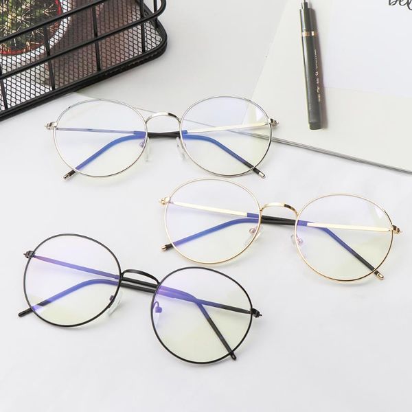 sunglasses fashion classic metal anti-blue light glasses women men vintage round frame computer game goggles blue ray blocking eyeglasses, White;black
sunglasses fashion classic metal anti-blue light glasses women men vintage round frame computer game goggles blue ray blocking eyeglasses, White;black