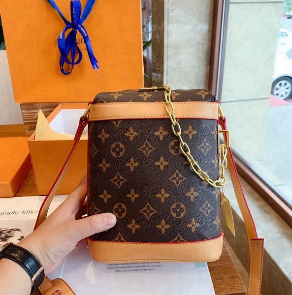 luxury designers brand classic shoulder bags tote leather women handbag crossbody bag purse -l0810, Red;black
luxury designers brand classic shoulder bags tote leather women handbag crossbody bag purse -l0810, Red;black