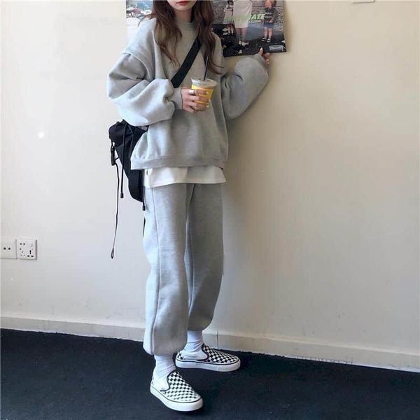 two piece above knee short women tracksuits set gray sports suit tracksuit autumn winter korean students loose plus velvet sweater
two piece above knee short women tracksuits set gray sports suit tracksuit autumn winter korean students loose plus velvet sweater