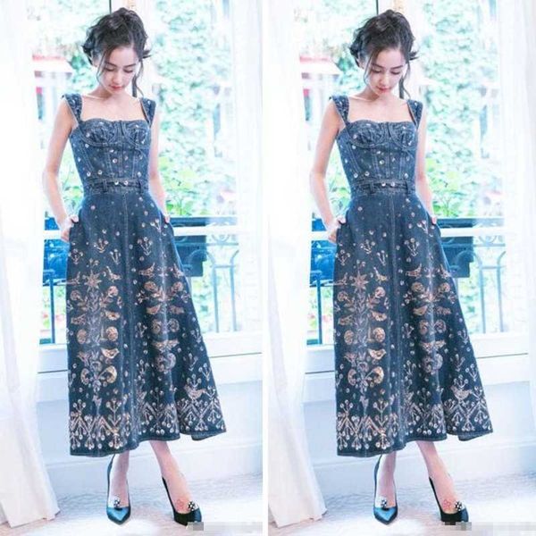 summer fashion temperament women long dress denim vintage embroidered printed strap dress 210531, Black;gray
summer fashion temperament women long dress denim vintage embroidered printed strap dress 210531, Black;gray