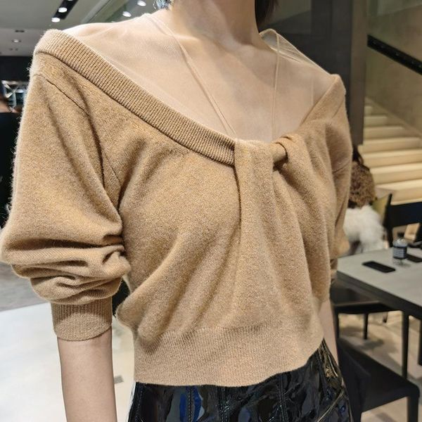 mesh stitching fake two-piece women sweater 2021 long sleeve casual wild lady short women's sweaters, White;black
mesh stitching fake two-piece women sweater 2021 long sleeve casual wild lady short women's sweaters, White;black