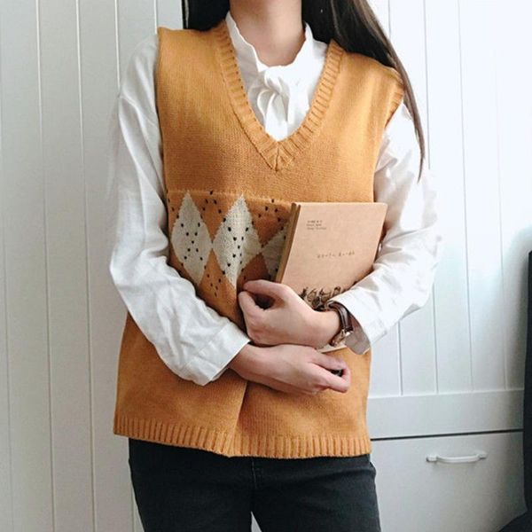 women's vests loose v neck plaid vest 2021 autumn and winter long sleeveless knitted elegant fashion female streetwear, Black;white
women's vests loose v neck plaid vest 2021 autumn and winter long sleeveless knitted elegant fashion female streetwear, Black;white
