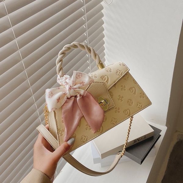 factory direct sale 75% off embossed women's 2021 new fresh chain silk scarf single shoulder diagonal bags
factory direct sale 75% off embossed women's 2021 new fresh chain silk scarf single shoulder diagonal bags