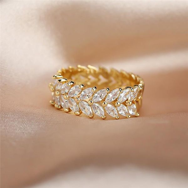 wedding rings luxury female white leaf crystal jewelry rose gold silver color engagement ring charm bride zircon band for women, Slivery;golden
wedding rings luxury female white leaf crystal jewelry rose gold silver color engagement ring charm bride zircon band for women, Slivery;golden