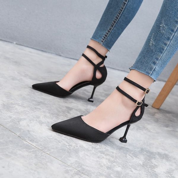 sandals verão novo europeu e americano apontou sandálias de salto fino com um botão-up saco sapatos femininos ocos 5ti4, Black
sandals verão novo europeu e americano apontou sandálias de salto fino com um botão-up saco sapatos femininos ocos 5ti4, Black