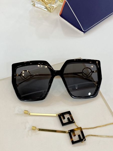 new 0410 womens sunglasses men sun glasses women sunglasses fashion style protects eyes gafas de sol lunettes de soleil with box, White;black
new 0410 womens sunglasses men sun glasses women sunglasses fashion style protects eyes gafas de sol lunettes de soleil with box, White;black