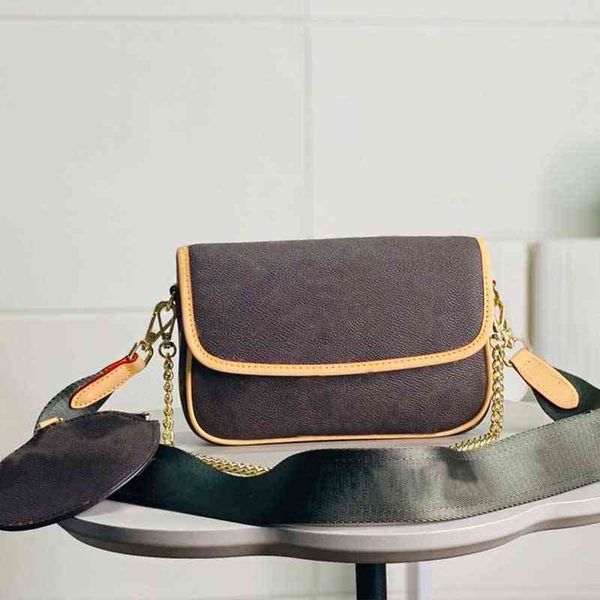 printing shoulder strap women crossbody smooth quilted calf leather gold chain bag wave handbag round coin purse
printing shoulder strap women crossbody smooth quilted calf leather gold chain bag wave handbag round coin purse