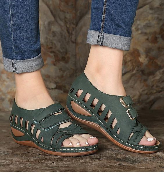 sandals 2021 summer fashion women soft leather wedges shoes casual female heels wedge, Black
sandals 2021 summer fashion women soft leather wedges shoes casual female heels wedge, Black