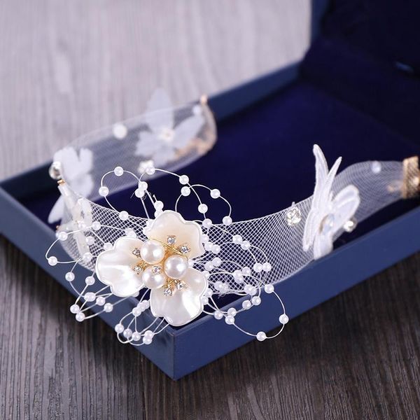 chokers euo-american lace flower shape faux pearl rhinestone handmade bride clavicle necklaces with collar for women ea, Golden;silver
chokers euo-american lace flower shape faux pearl rhinestone handmade bride clavicle necklaces with collar for women ea, Golden;silver