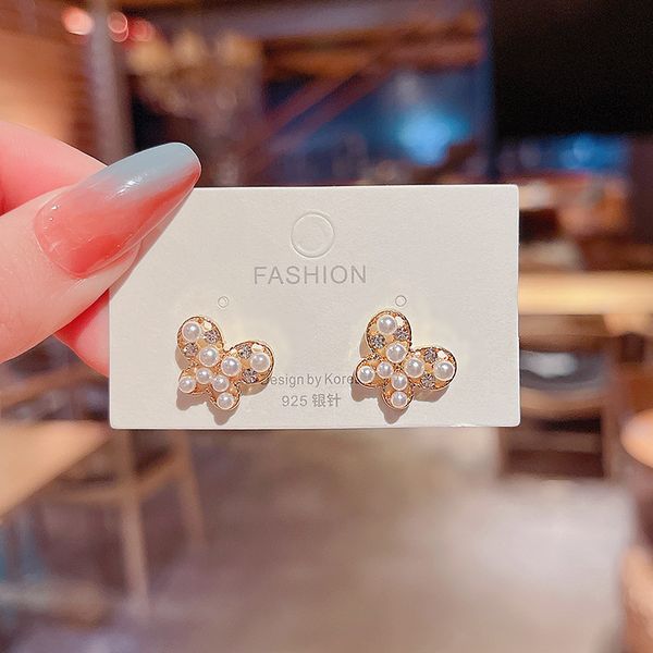 wholesale price classic design studs titanium steel screw with drill earrings semi-circular opening with drill earrings for women gift 1k3, Golden;silver
wholesale price classic design studs titanium steel screw with drill earrings semi-circular opening with drill earrings for women gift 1k3, Golden;silver
