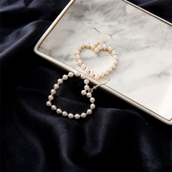 korean sweet pearl lovely peach heart hollowed out exaggerated women's aesthetic earrings 367, Black
korean sweet pearl lovely peach heart hollowed out exaggerated women's aesthetic earrings 367, Black
