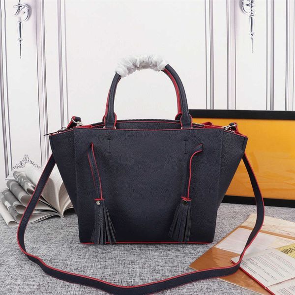 and large capacity classic womens handbags ladies composite tote genuine leather clutch shoulder bags purses
and large capacity classic womens handbags ladies composite tote genuine leather clutch shoulder bags purses