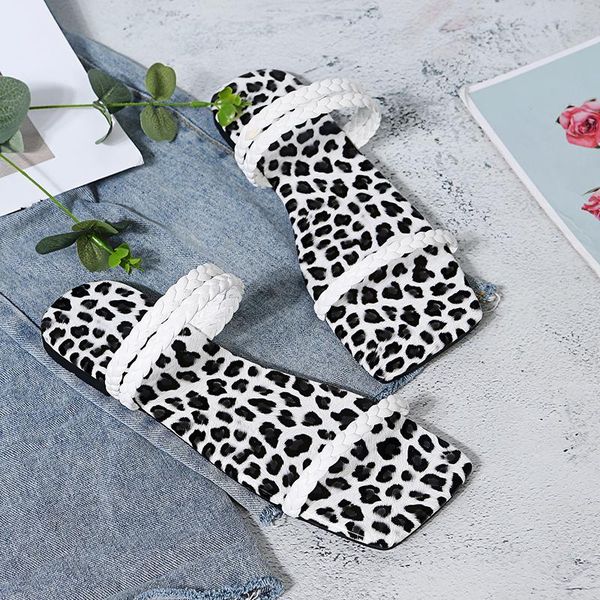 sandals summer simple women brand sport running shoes for gril breathable mens runners lace up lady's walking retro style, Black
sandals summer simple women brand sport running shoes for gril breathable mens runners lace up lady's walking retro style, Black