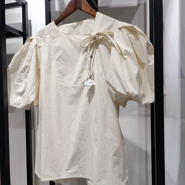 women's blouses & shirts 2021 summer blouse bow lace-up simple short puff sleeve buttons casual ladies, White
women's blouses & shirts 2021 summer blouse bow lace-up simple short puff sleeve buttons casual ladies, White