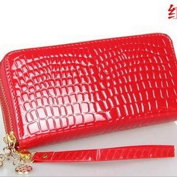 wallets women's handbag wallet 2021 large capacity multi-functional long fashion short, Red;black
wallets women's handbag wallet 2021 large capacity multi-functional long fashion short, Red;black