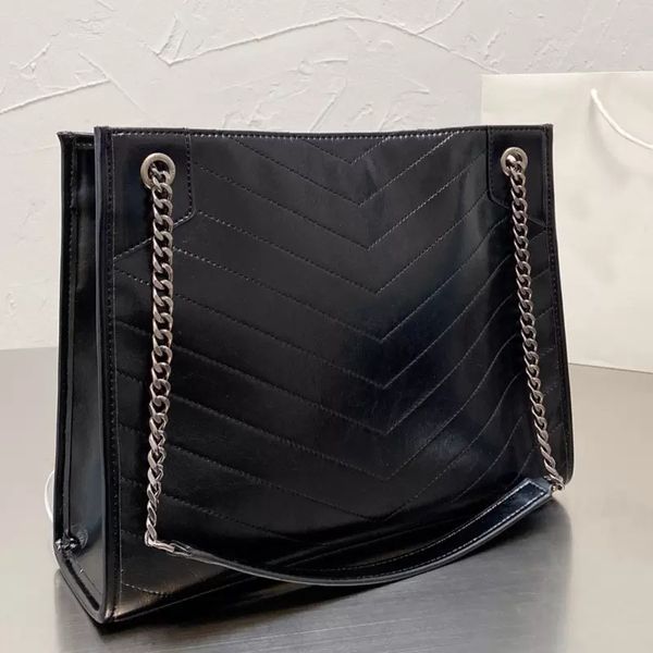 2022 commuter tote bag women handbag large capacity shopping bags black leather wave pattern fashion letter shoulder crossbody purse interio
2022 commuter tote bag women handbag large capacity shopping bags black leather wave pattern fashion letter shoulder crossbody purse interio