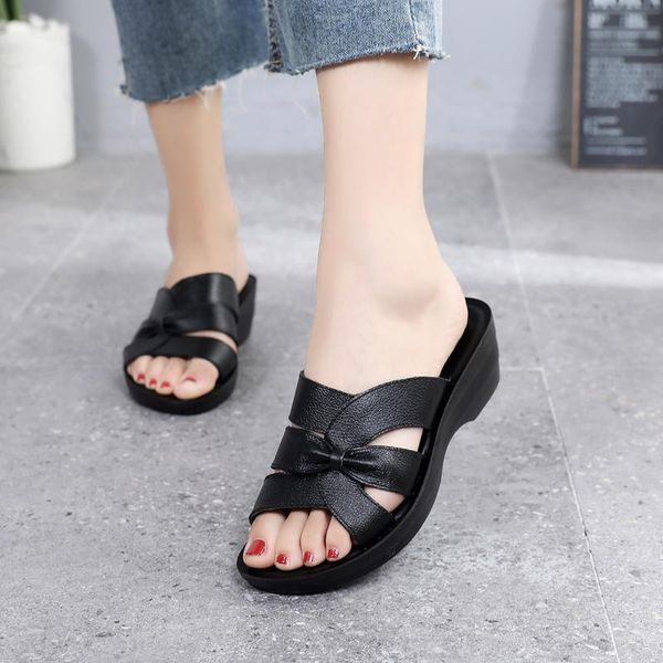 slippers summer leather women's outdoor wear-resistant slope with soft bottom non-slip flat sandals and, Black
slippers summer leather women's outdoor wear-resistant slope with soft bottom non-slip flat sandals and, Black